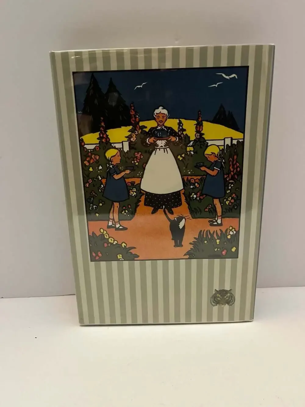 Children's Teatime by Deborah Thomas Green Tiger Press Hardcover Book